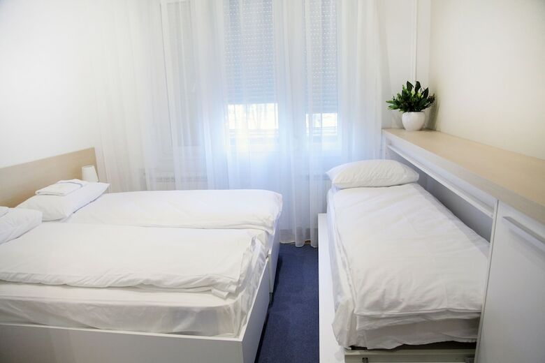 Hostel Karavan Inn