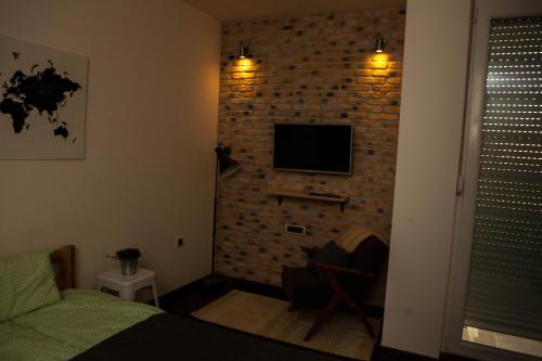 Silver Apartment
