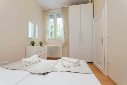 City Break Apartments - Parliament