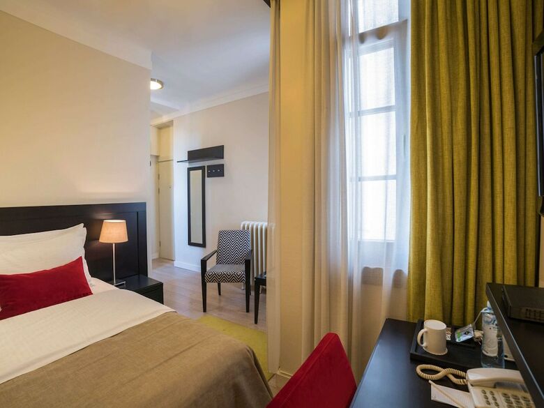 Hotel Mercure Belgrade Excelsior