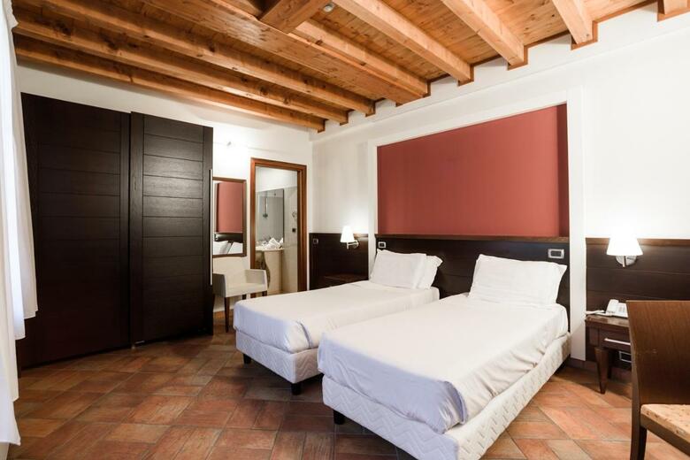 Castelbarco Hotel