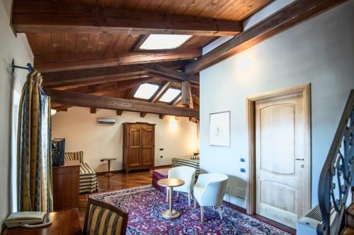 Hotel Castello Rosso