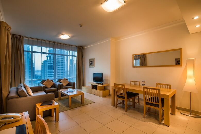 Oaks Liwa Heights Hotel Apartments