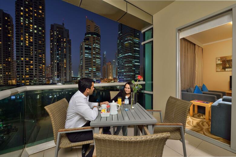 Oaks Liwa Heights Hotel Apartments