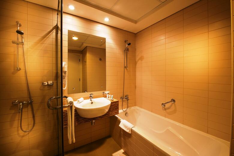 Oaks Liwa Heights Hotel Apartments