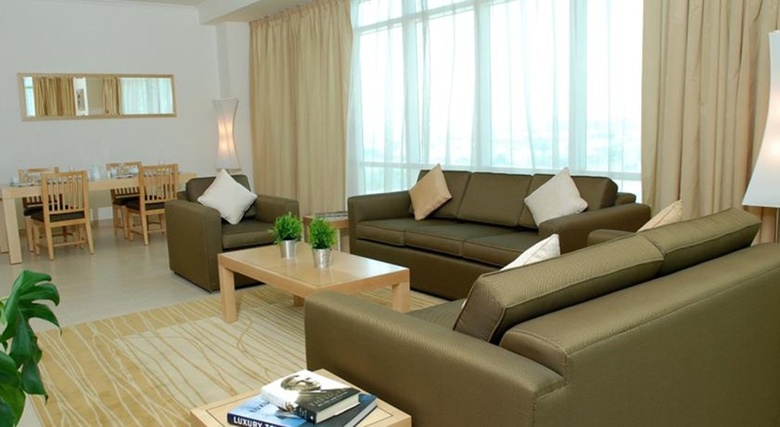 Oaks Liwa Heights Hotel Apartments