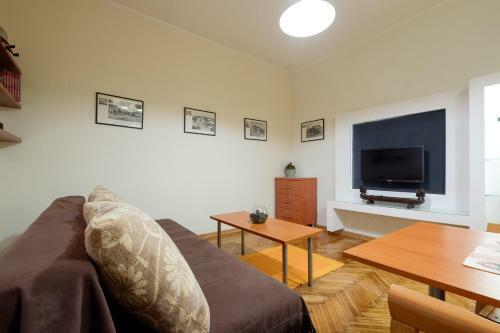 M&m Downtown Apartment