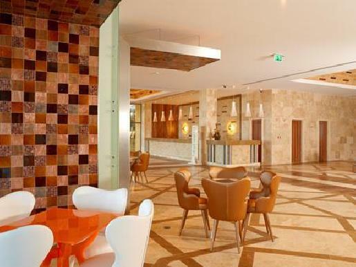 Real Marina Hotel & Spa