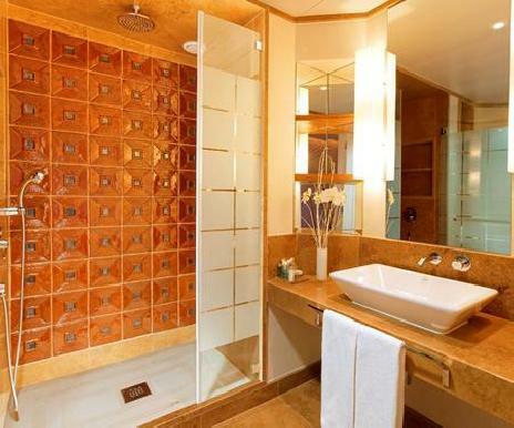 Real Marina Hotel & Spa