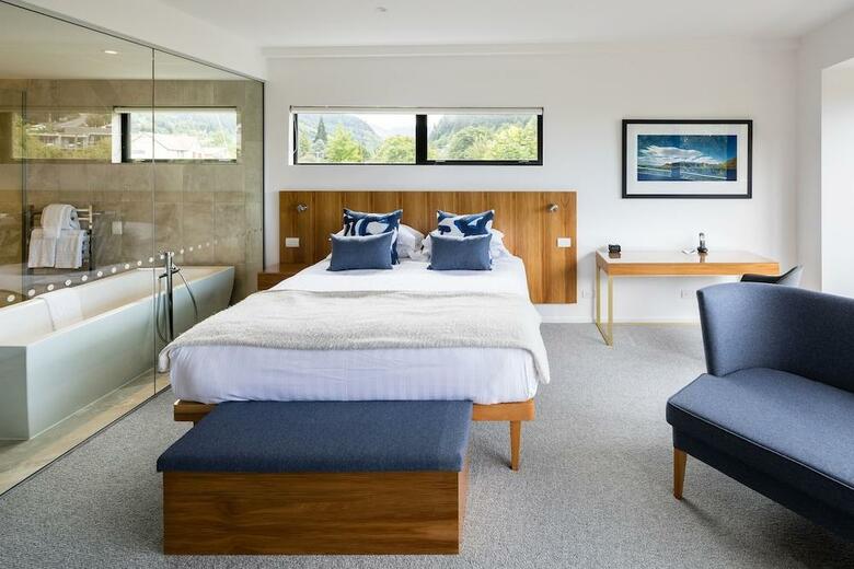 Queenstown Park Boutique Hotel