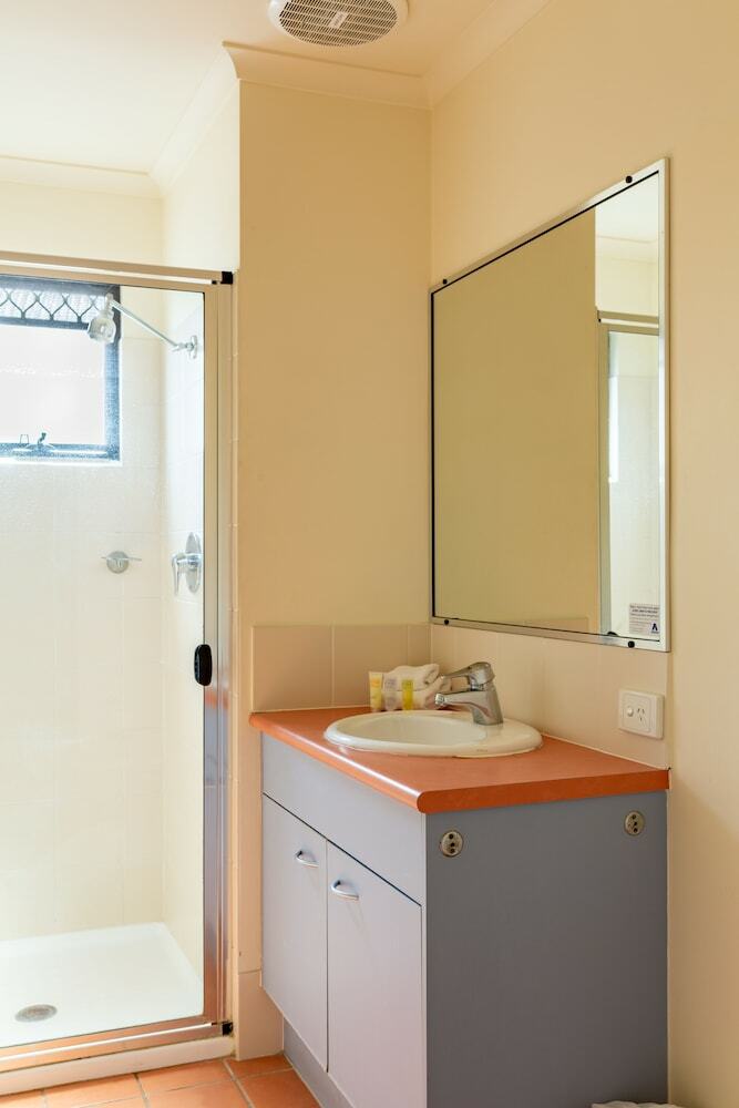 Hotel Australis Noosa Lakes