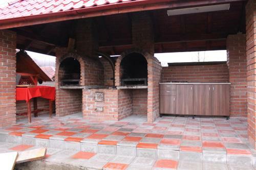 Hostal Pensiunea Anisoara