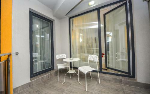 Hotel Harmony Suites