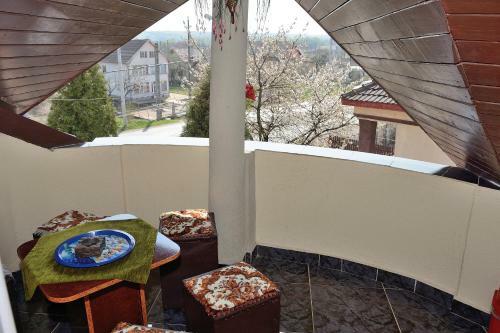 Hostal Pensiunea Caro