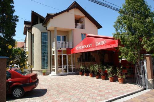 Hostal Pensiunea Caro