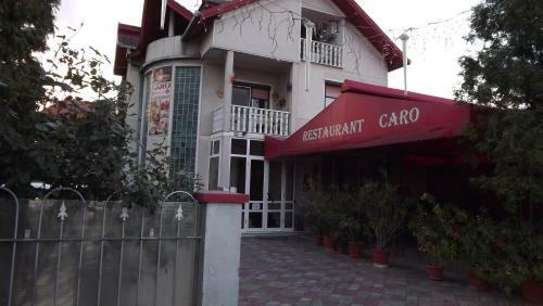 Hostal Pensiunea Caro
