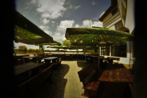 Hostal Complex Delta Marina