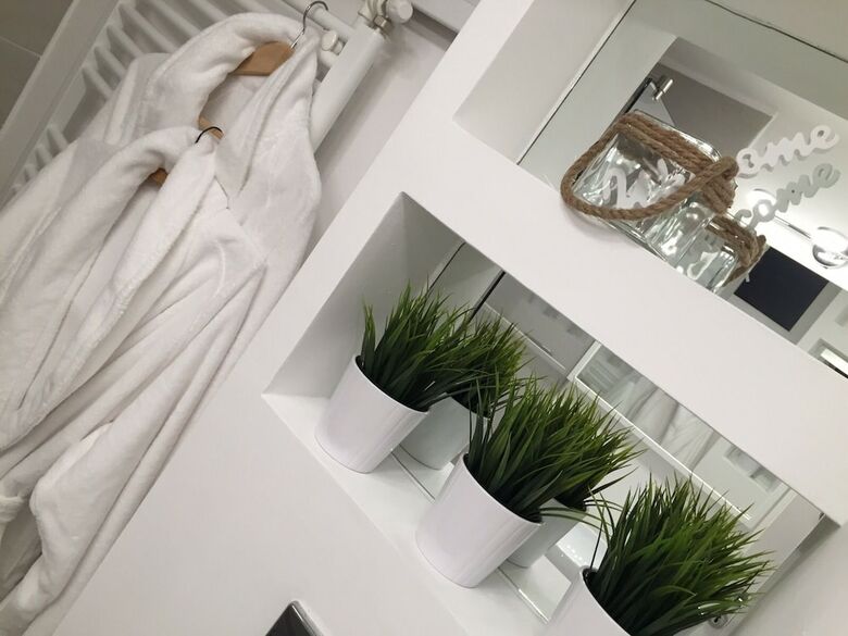 Metropole Apartments