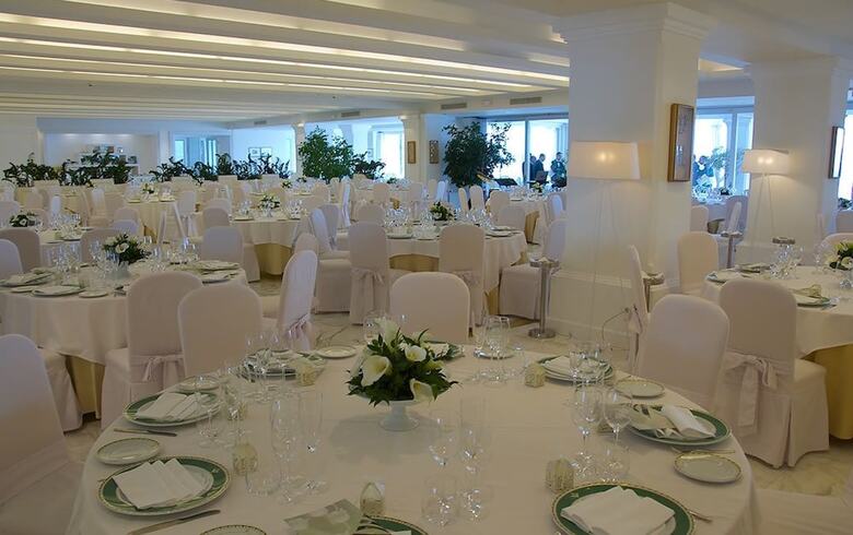 Grand Hotel Riviera(.)