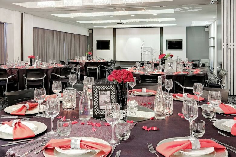 Hotel Protea Fire & Ice Melrose Arch