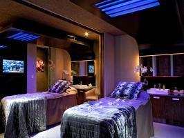 Crystal Towers Hotel And Spa