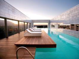 Crystal Towers Hotel And Spa