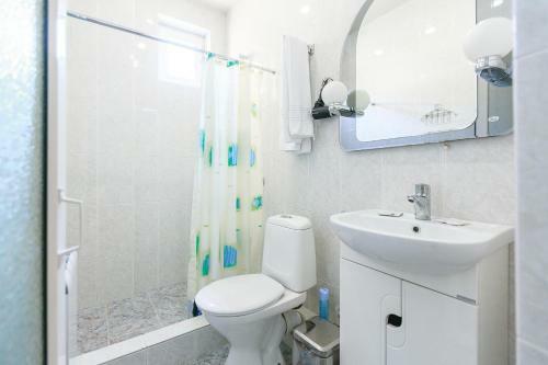 Hostal Talasso Guest House