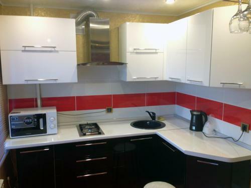Apartment On Trekhsvyatskaya 28