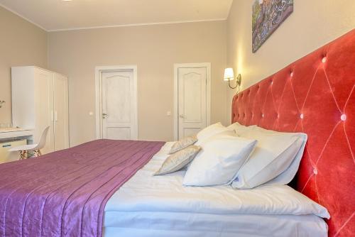 Nevsky Row Hotel - Nevsky 100
