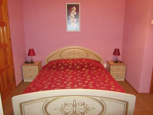 Hostal Lidiya Guest House