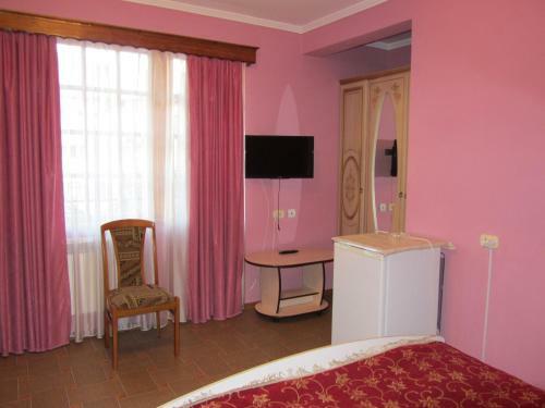 Hostal Lidiya Guest House