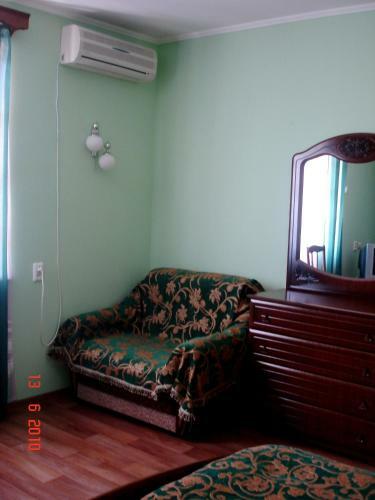 Hostal Lidiya Guest House