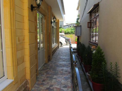Hostal Lidiya Guest House