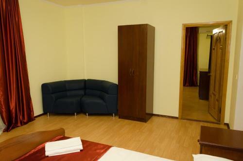 Hostal Bely Aist Guest House