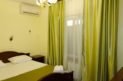 Hostal Bely Aist Guest House