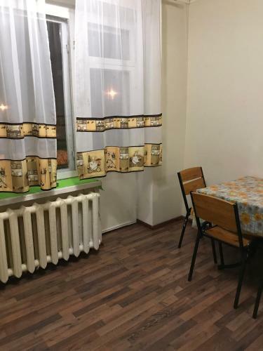 Apartment On Chuykova 37