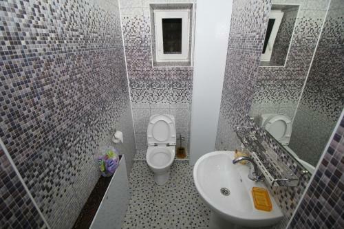 Hostal U Oksani Guest House