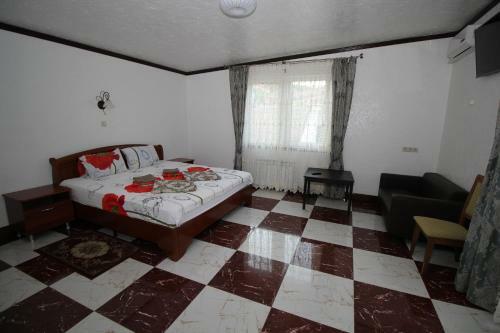 Hostal U Oksani Guest House