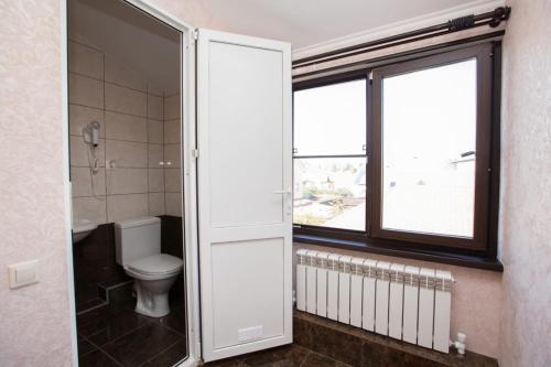 Hostal Guesthouse Na Ulitze Mimoz 9