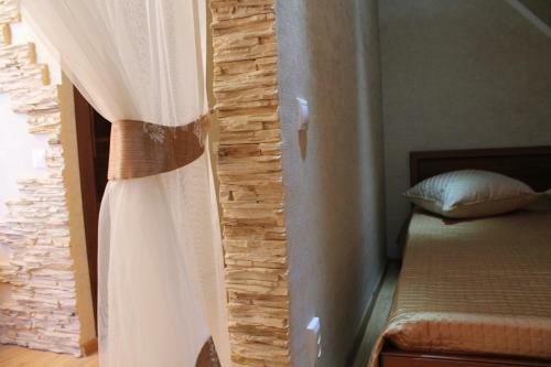 Hostal Dinastiya Guest House