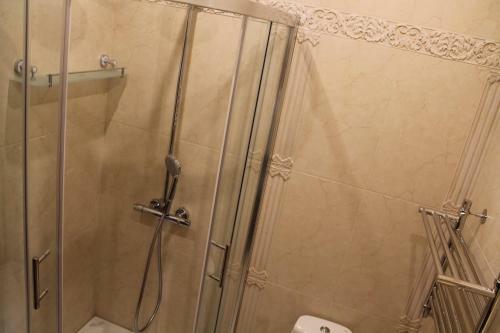 Hostal Dinastiya Guest House