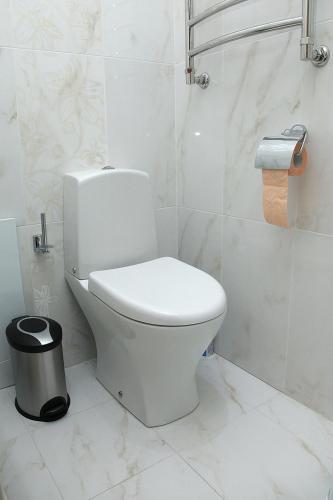 Hostal Dinastiya Guest House