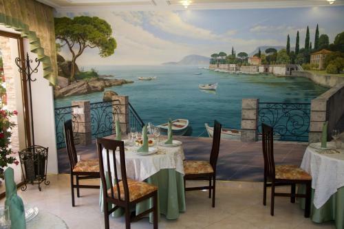 Hostal Dinastiya Guest House