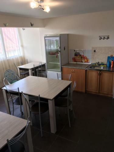 Hostal Akula Guest House