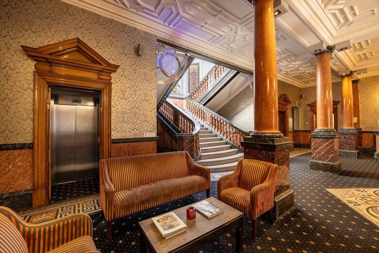 Cathedral Quarter Hotel(.)