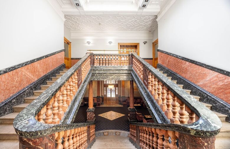Cathedral Quarter Hotel(.)
