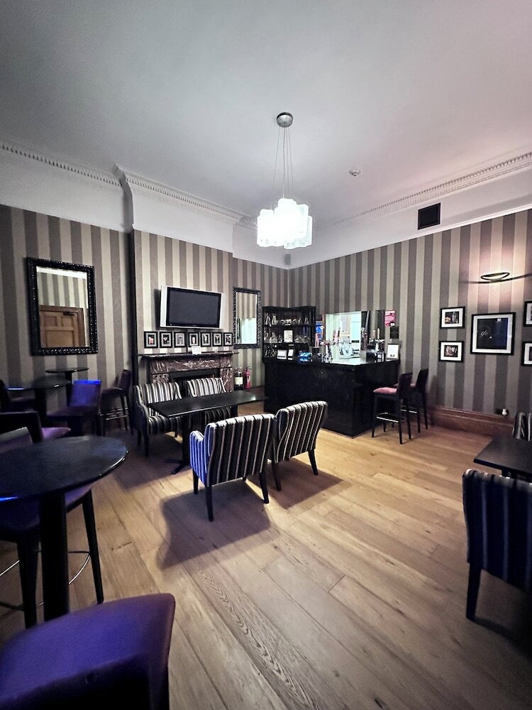 Cathedral Quarter Hotel(.)