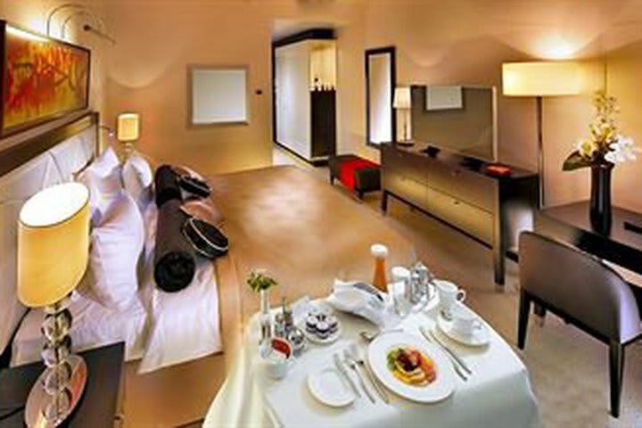 Hotel Kempinski River Park