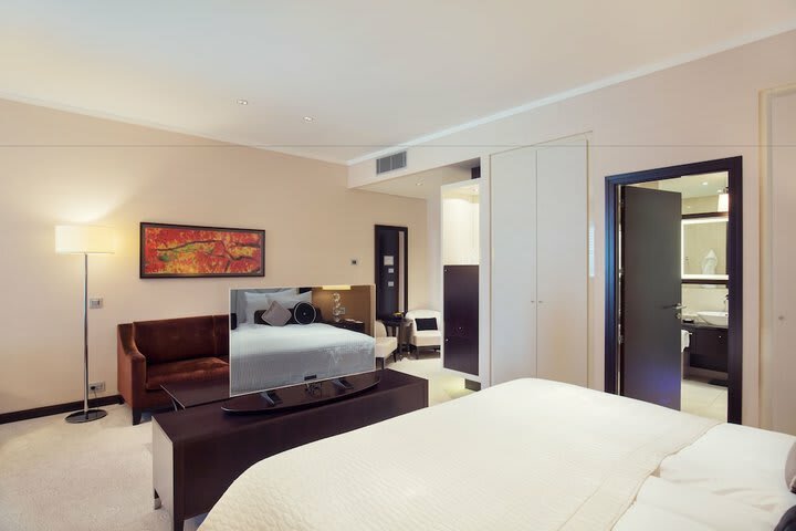 Hotel Kempinski River Park