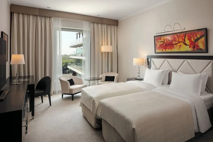 Hotel Kempinski River Park